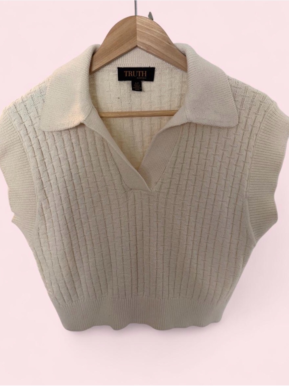 TRUTH Cream Collared Knit V-Neck Sweater Vest